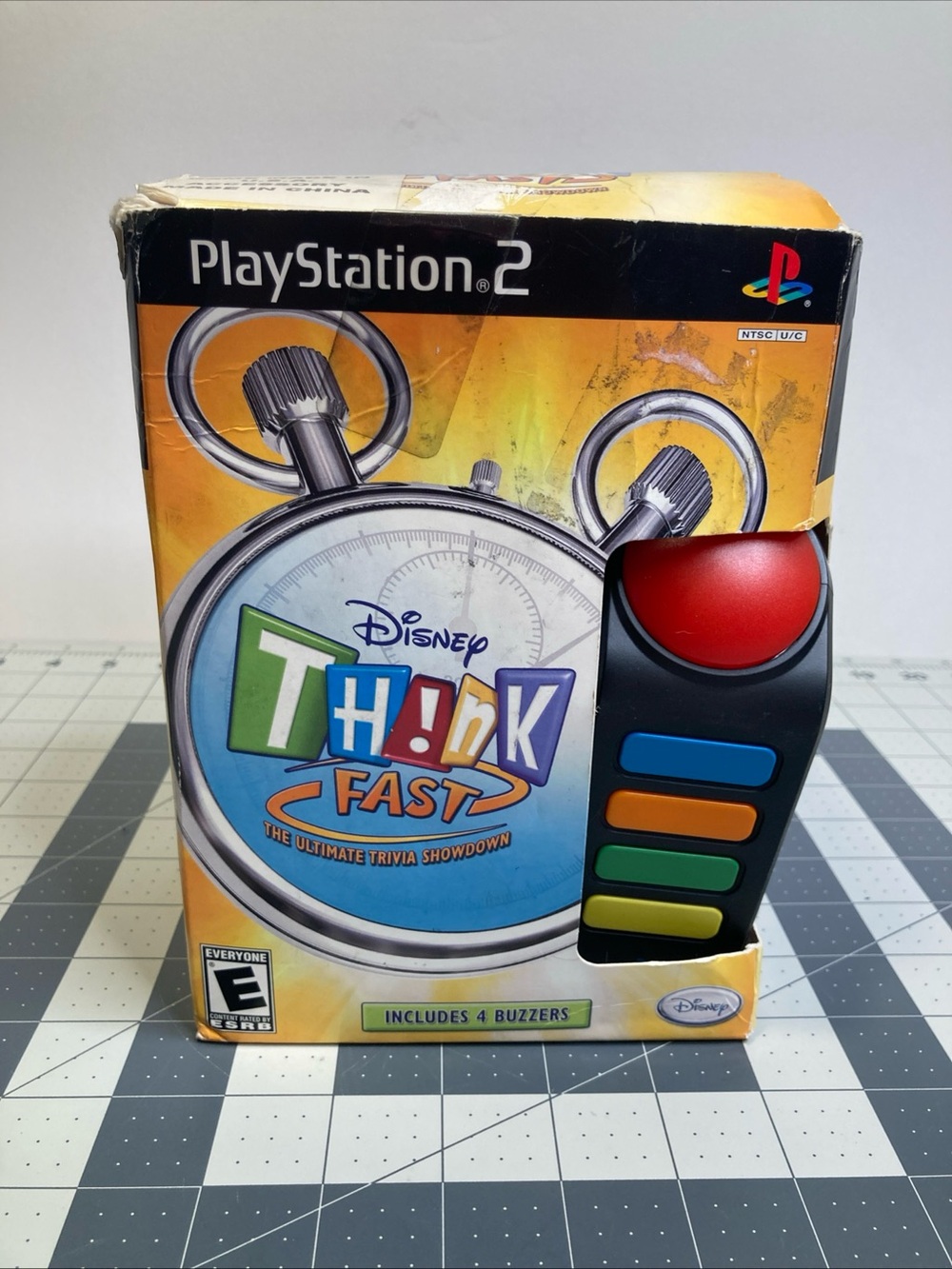 Disney Think Fast - Ultimate Trivia Showdown (PlayStation 2, PS2) 4 Buzzers Box